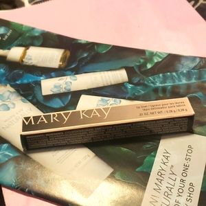 💚 3 for $20 Mary Kay Lip Liner